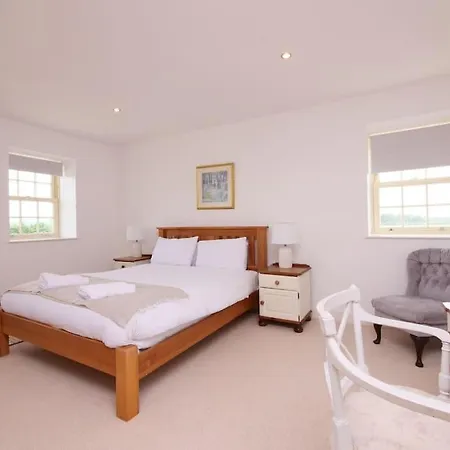 Salton Retreat Great Edston