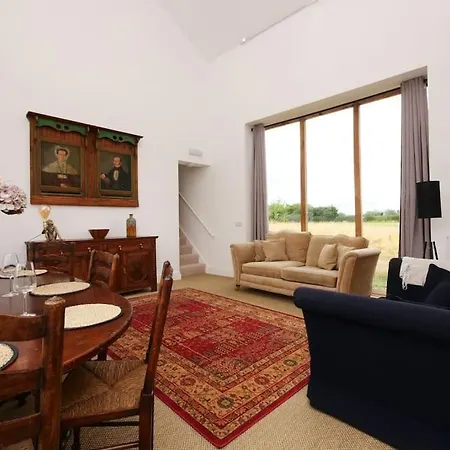 Salton Retreat * Great Edston