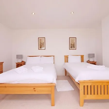 Salton Retreat 公寓 *