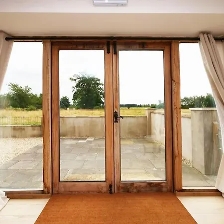 Salton Retreat * Great Edston
