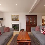Salton Retreat *